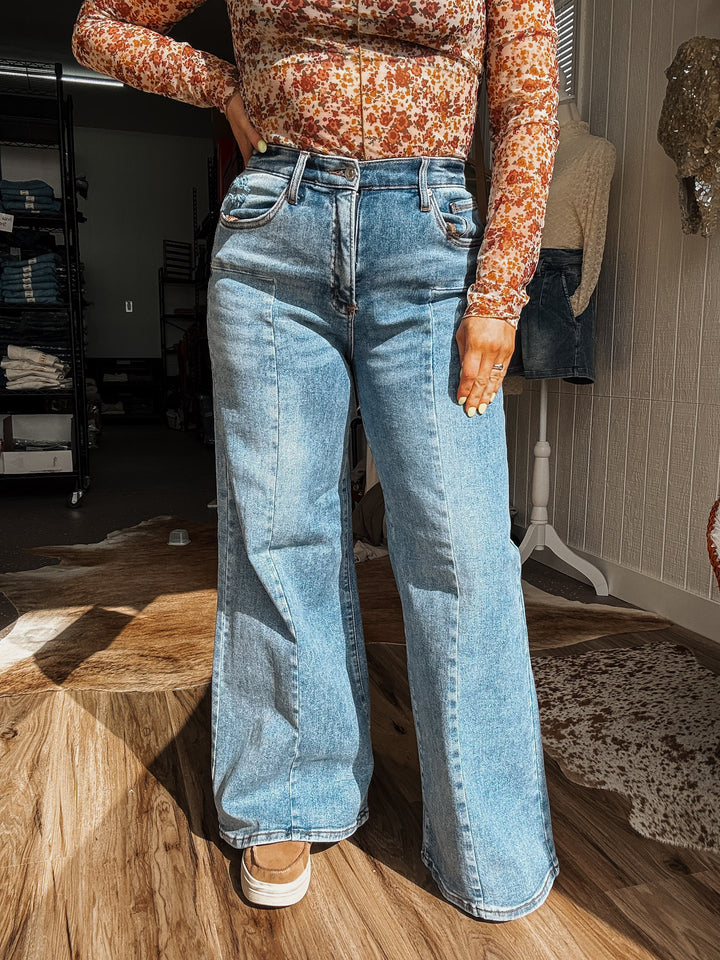 Southern Blend Wide Leg Jeans