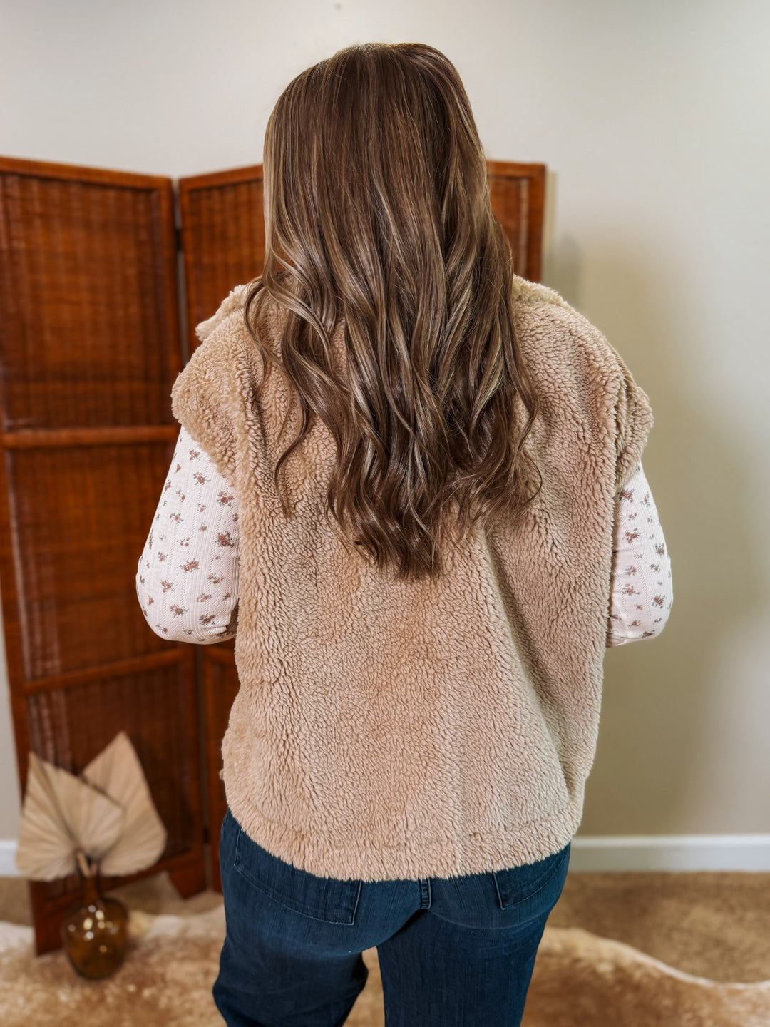 Cozy Sherpa Vest: Beige