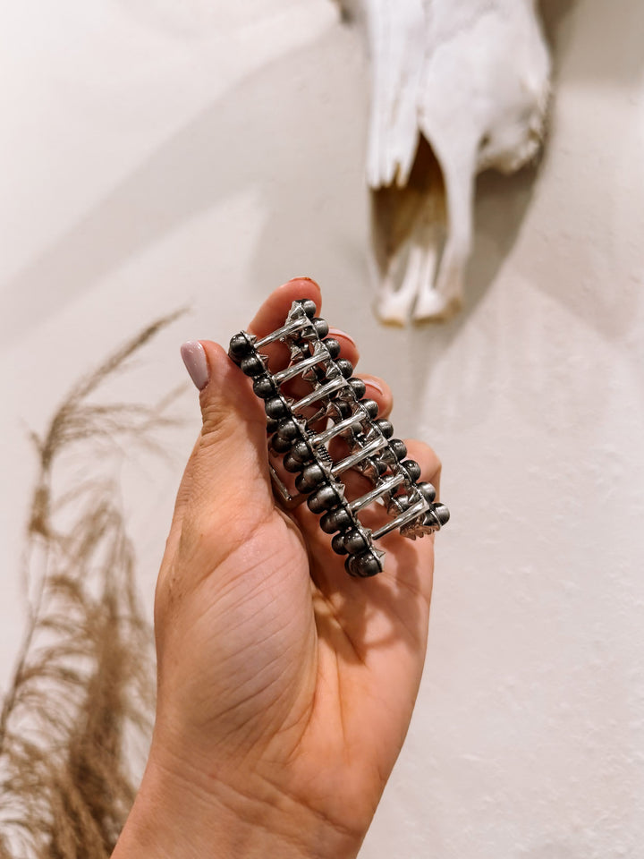 Western Mini Navajo Pearl Hair Claw