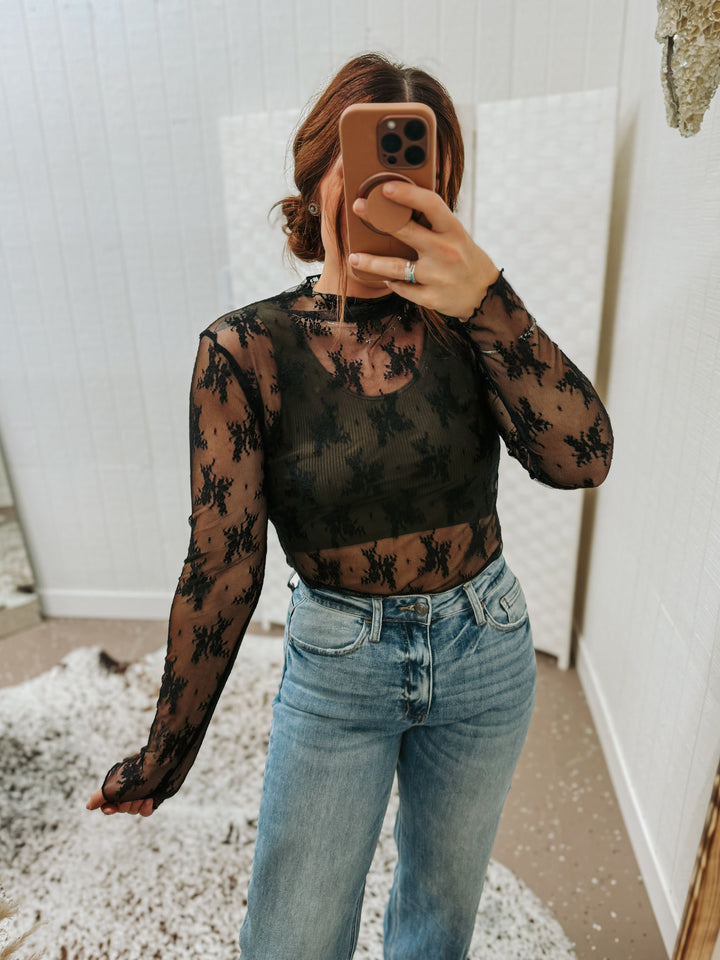 Mischief Lace Top: Black