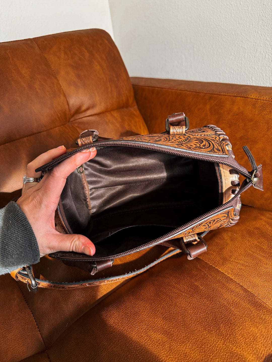 Midsize Clyde Speedy Purse