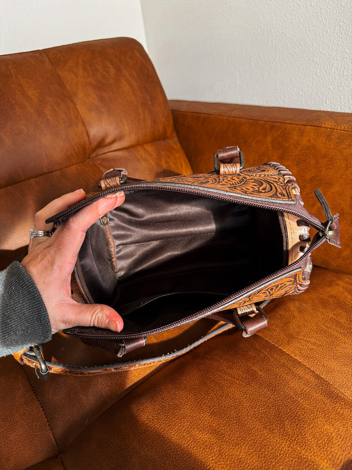 Midsize Clyde Speedy Purse