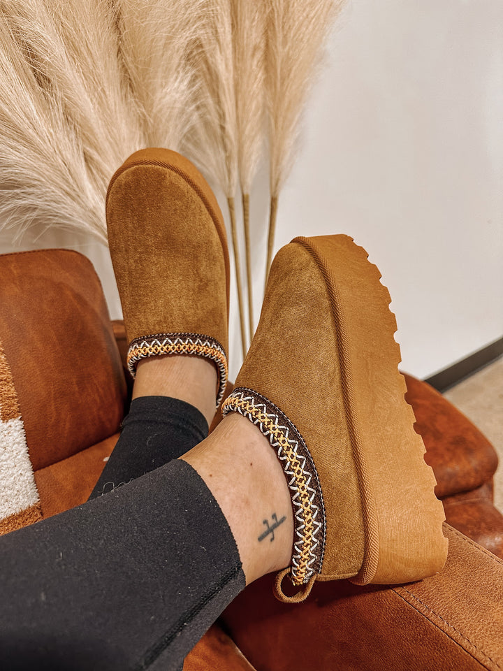 Cabin Fever Slippers: Camel