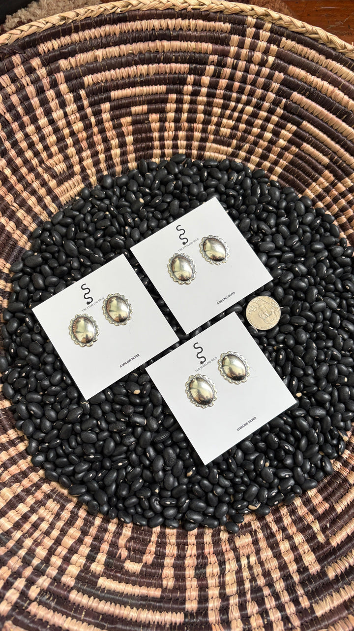 STERLING SILVER LARGE PLAIN OVAL CONCHO EARRINGS