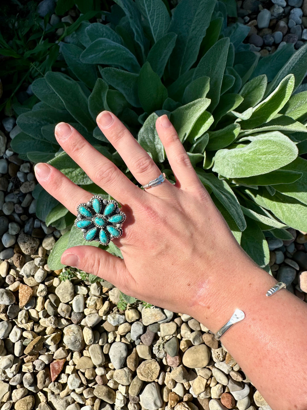 HaDa: Kingman Turquoise Flower Cluster Ring