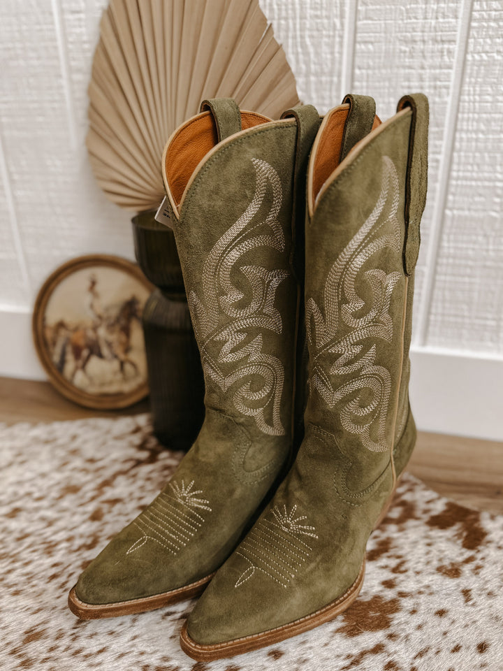 Buck & Brana Tessa Boot: Olive