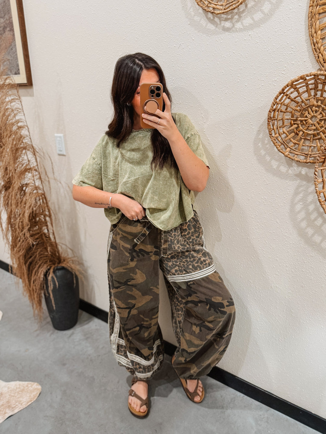 Core Mineral High- Low Tee: Olive