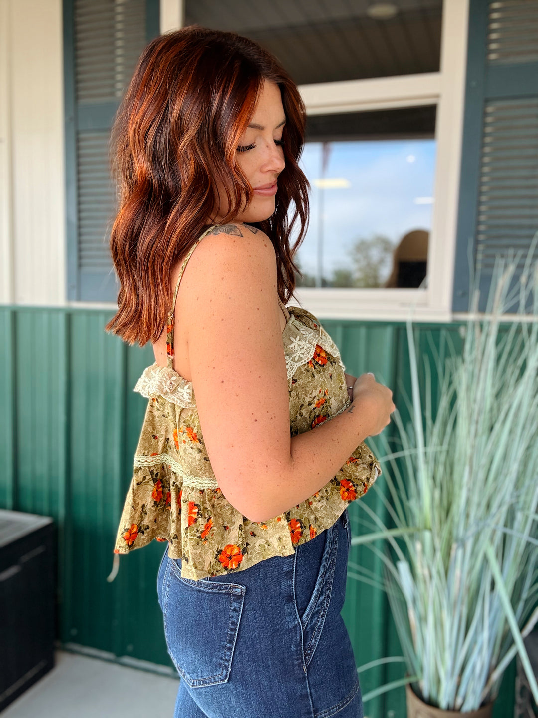 POL Moss & Cherry Floral Cropped Tank