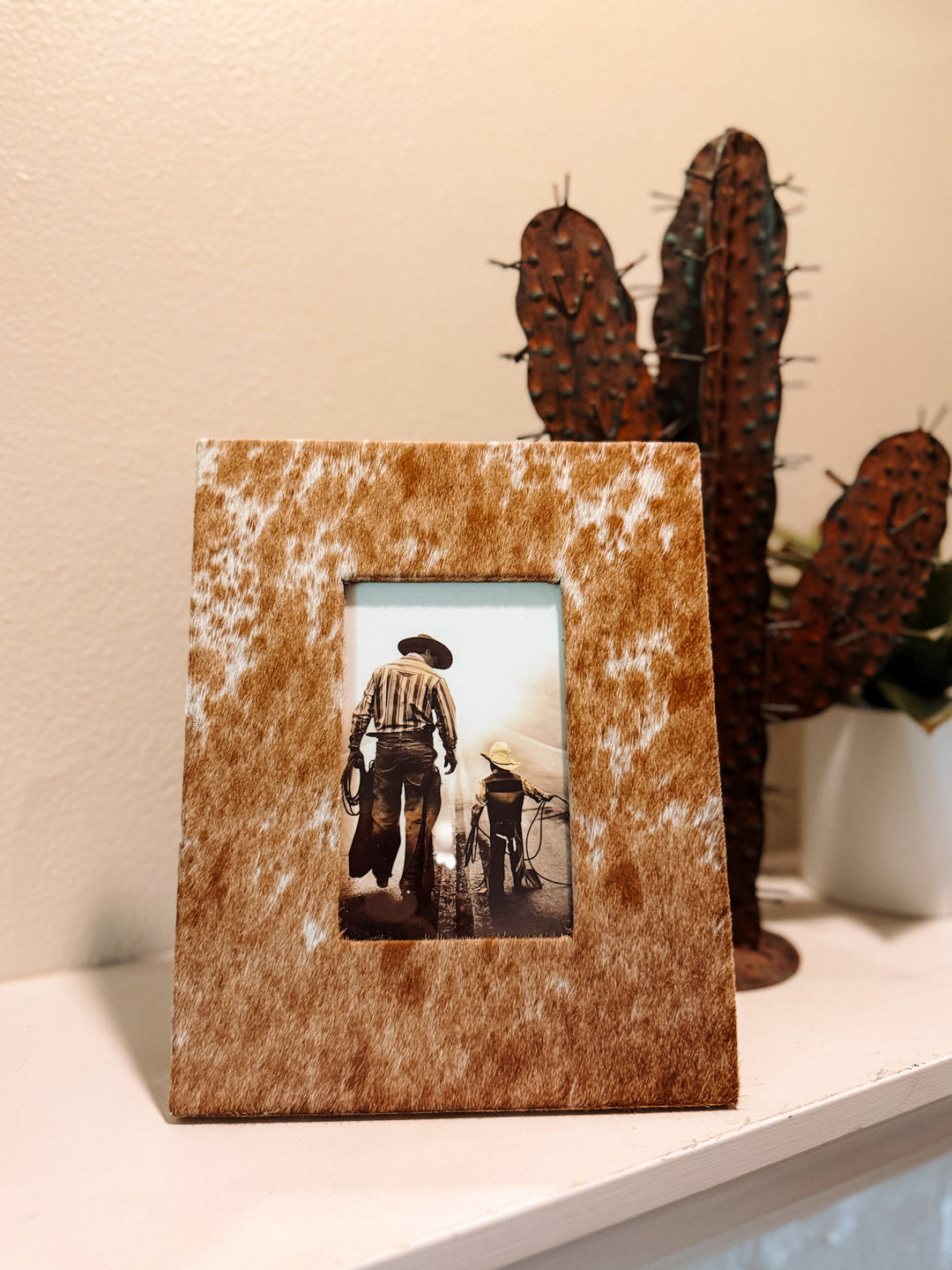 Cowhide Picture Frame: Brown
