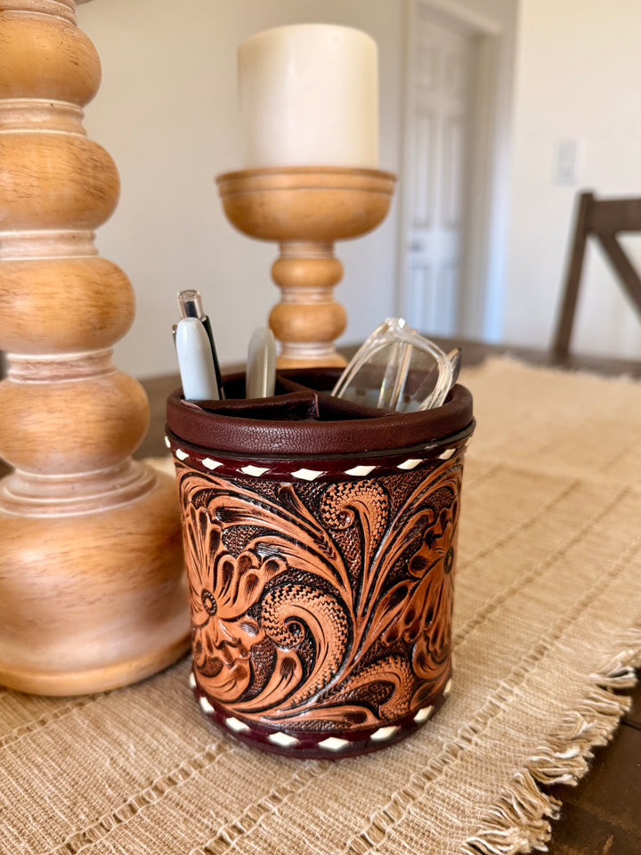 Tooled Pen/Brush Holder: Circle