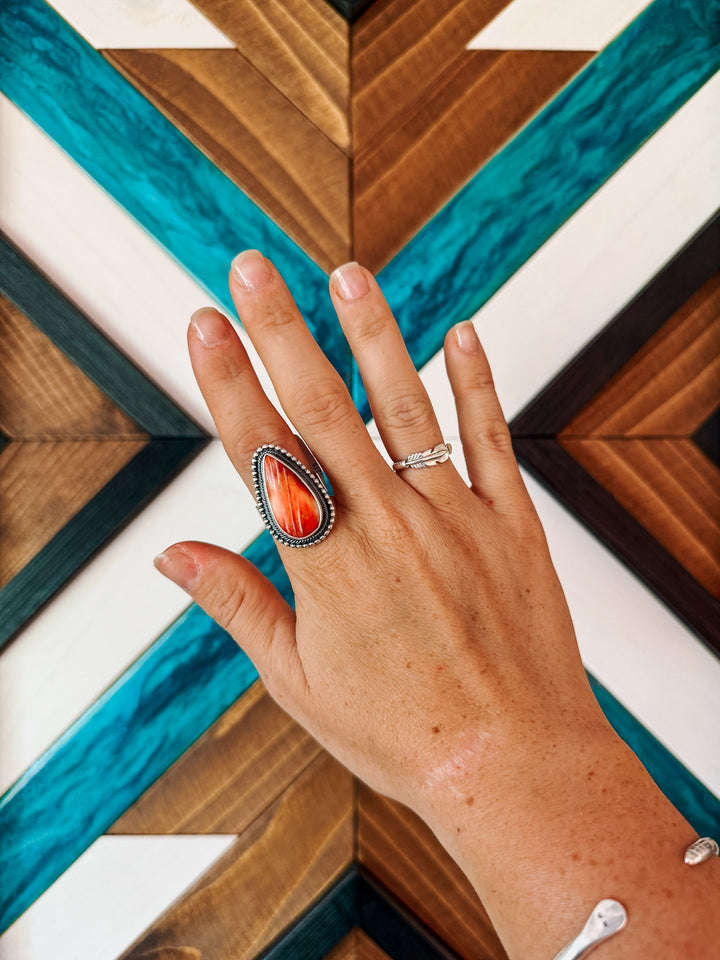 Antionette Spiny Oyster Adjustable Ring