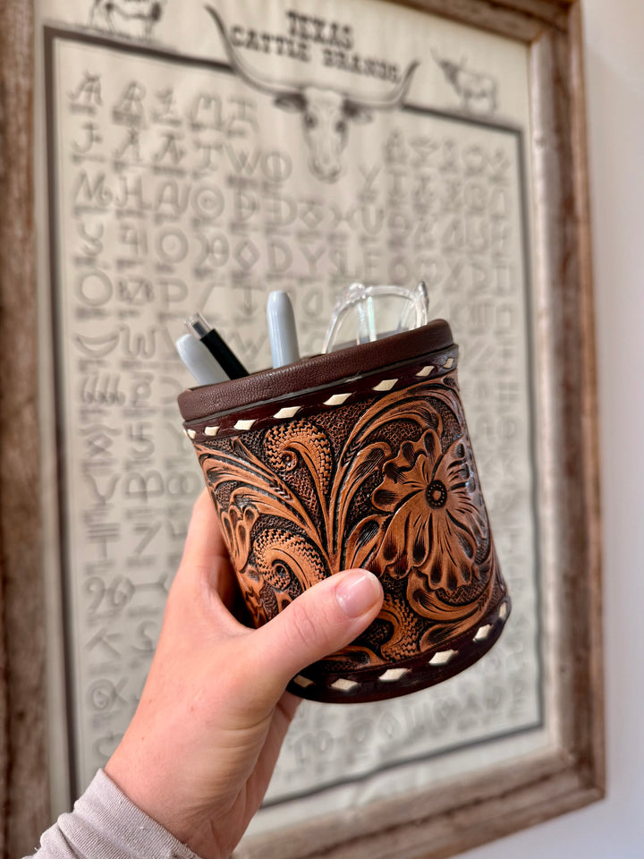 Tooled Pen/Brush Holder: Circle