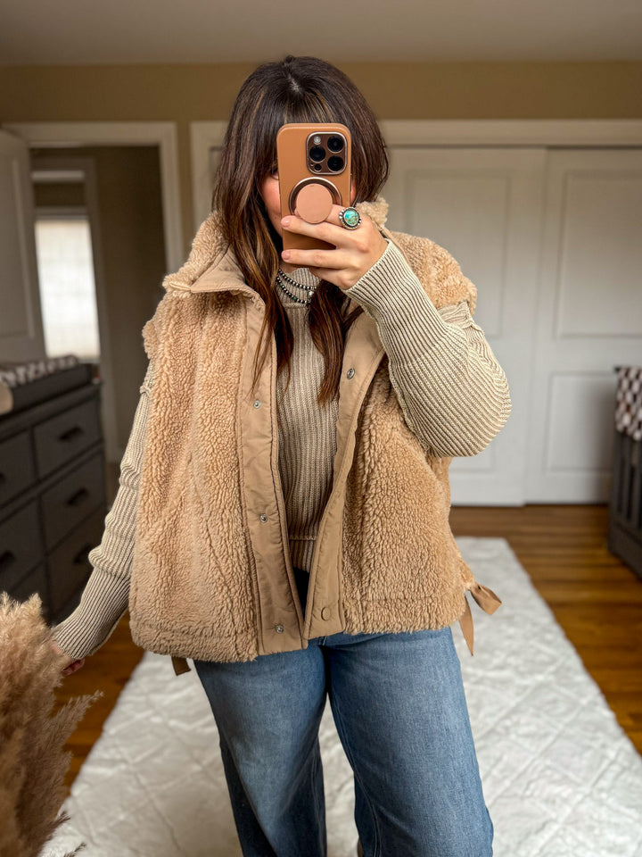Cozy Sherpa Vest: Beige
