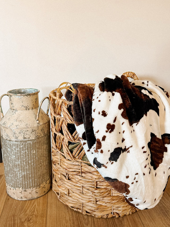 Cowhide Throw Blanket: Black/Brown