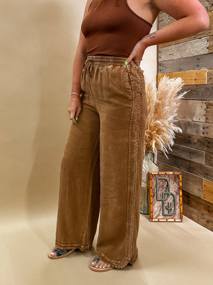 Twill Lounge Pant: Camel