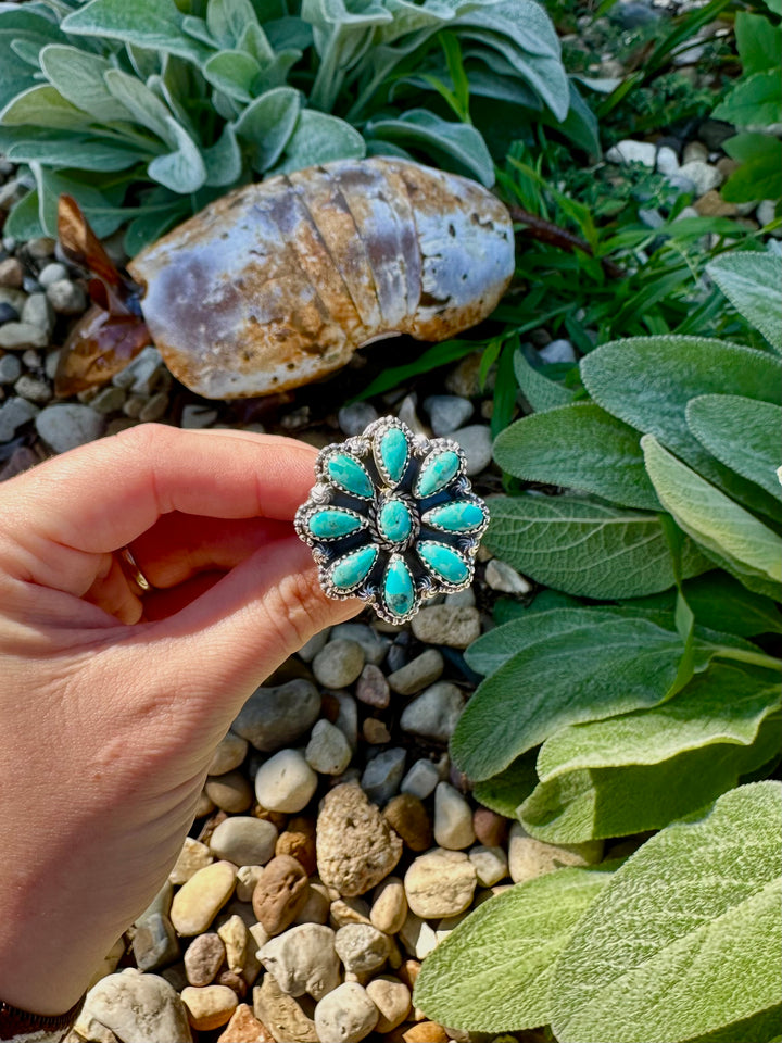 HaDa: Kingman Turquoise Flower Cluster Ring