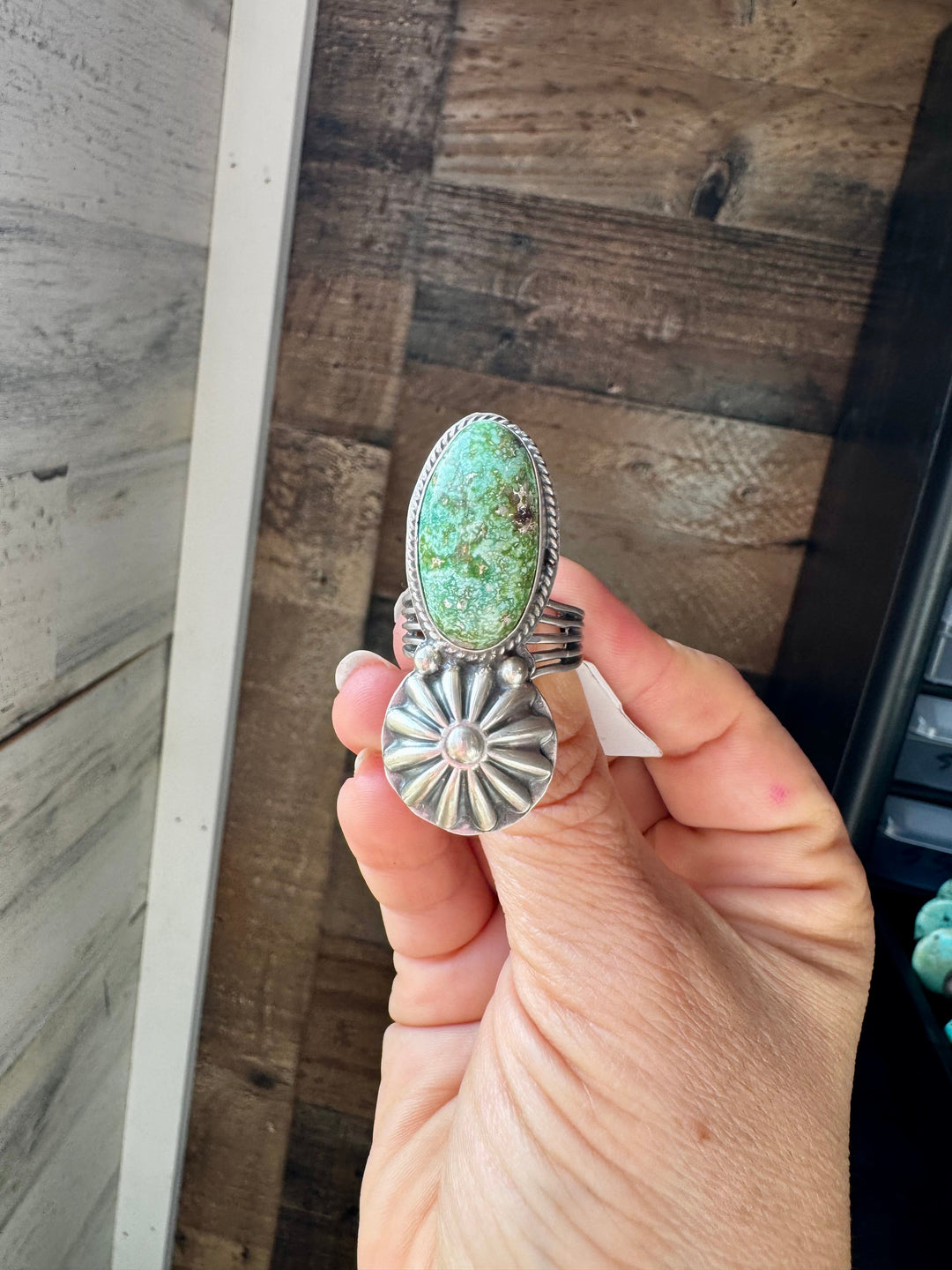 Green Turquoise Concho Ring – Size 9