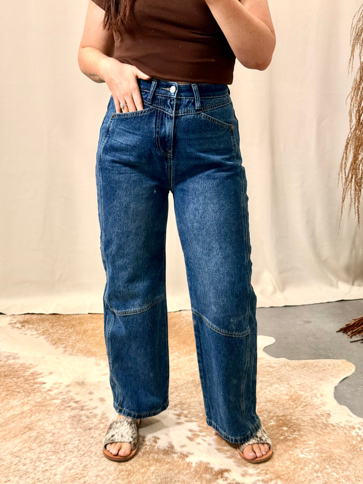 Saige: Carpenter Cropped Barrel Jean