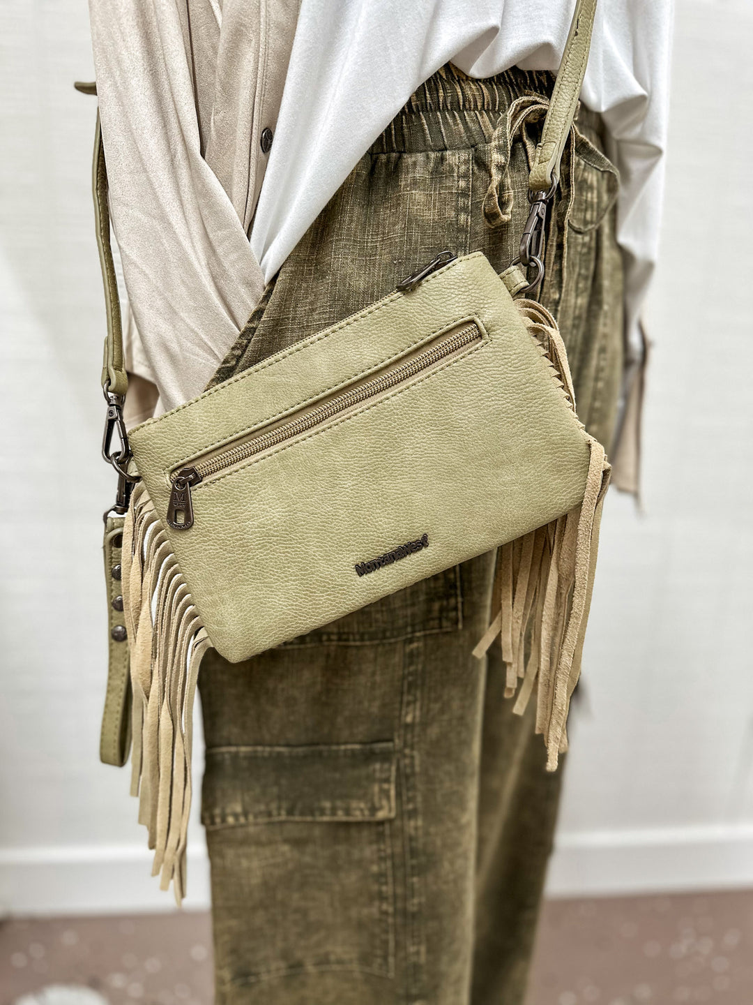 Ramblin' Tooled Clutch: Moss