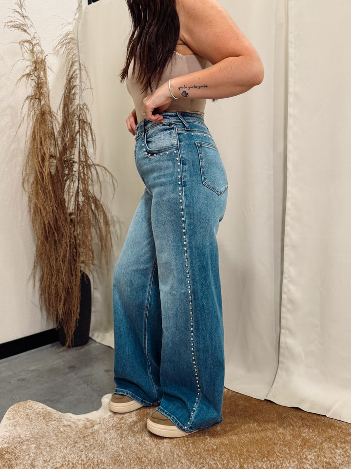 Cello: Hey Stud Jean