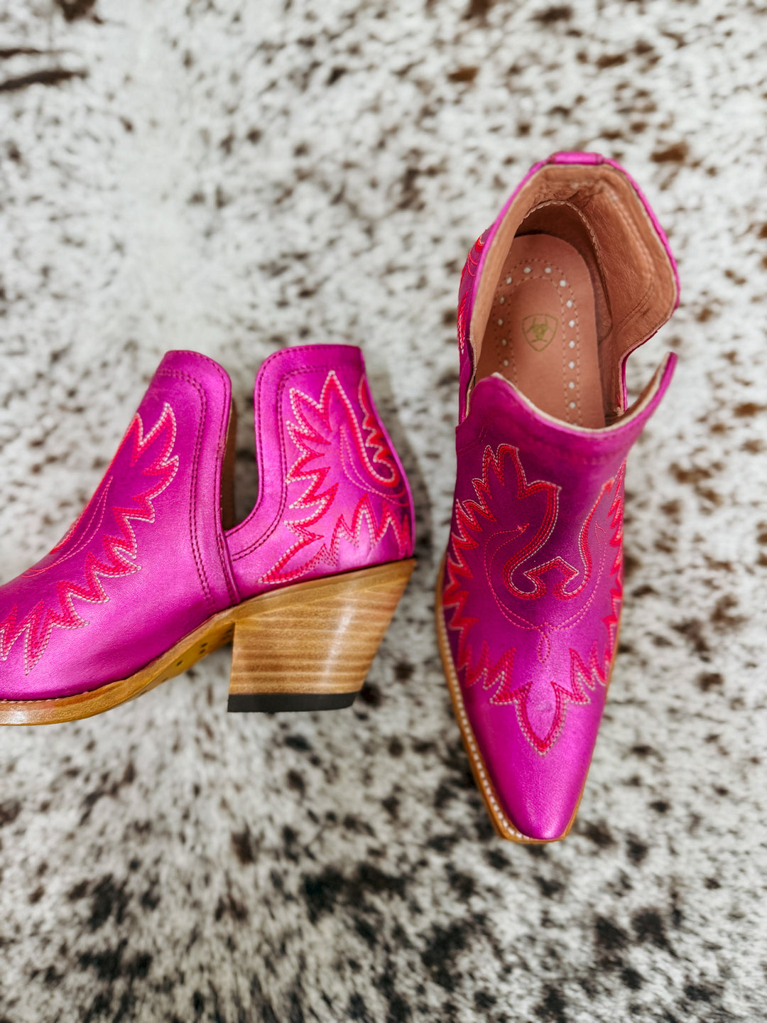 Ariat: Dixon Western Booties: Electric Raspberry