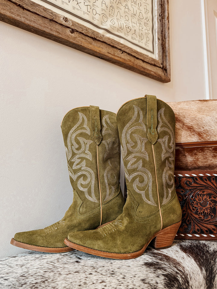 Buck & Brana Tessa Boot: Olive