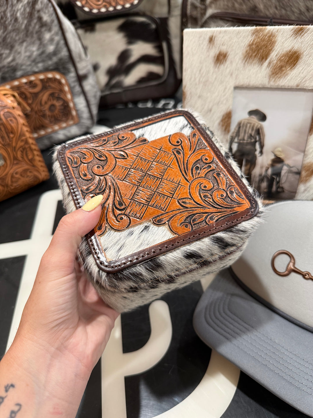 Cowhide & Tooled Leather Jewelry Box: Diamond Twist