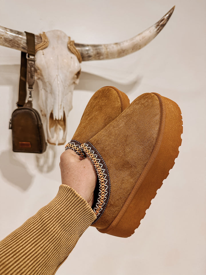 Cabin Fever Slippers: Camel