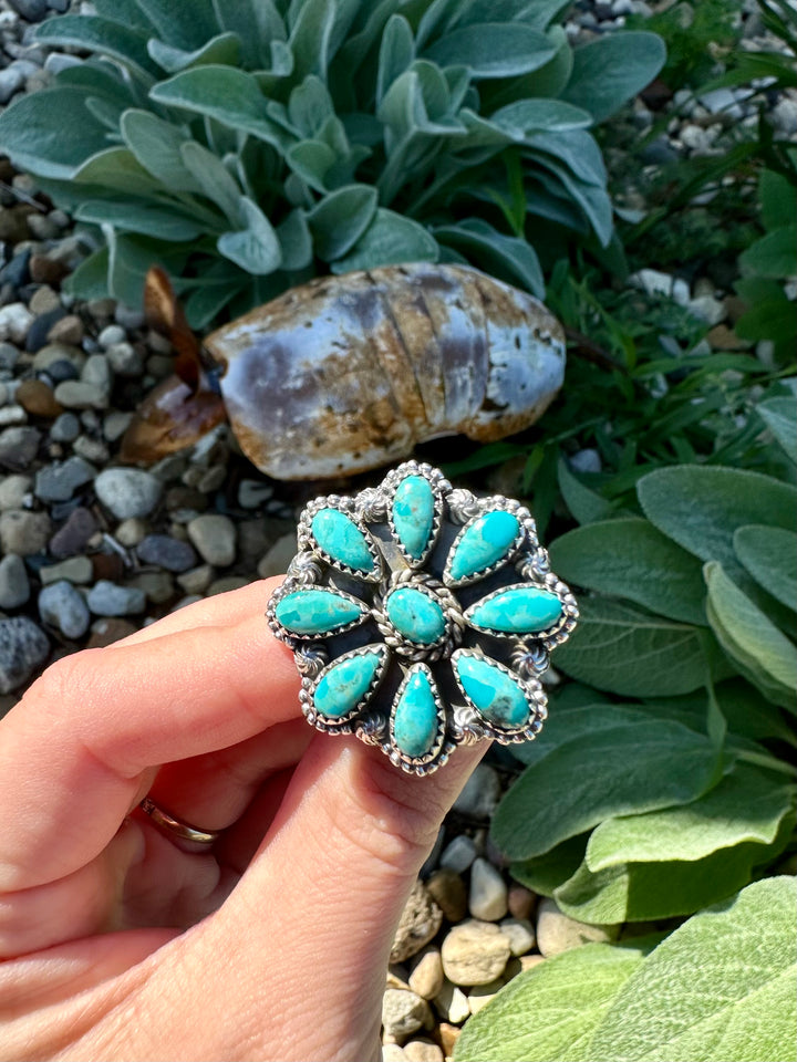 HaDa: Kingman Turquoise Flower Cluster Ring