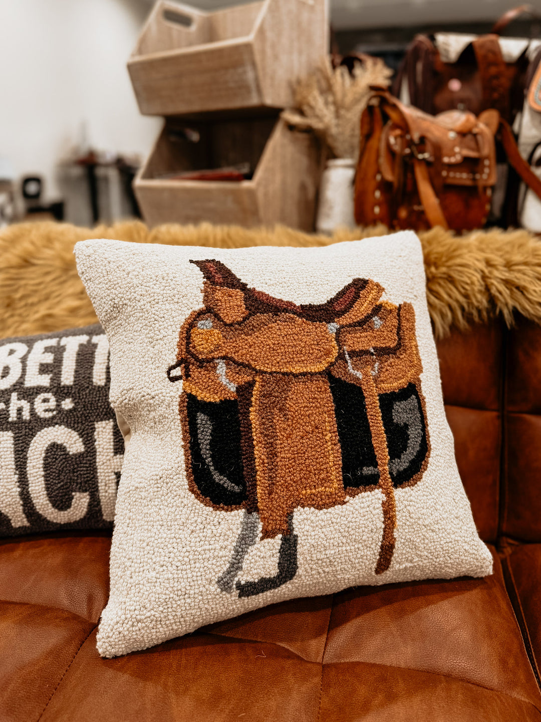 Saddle Pillow