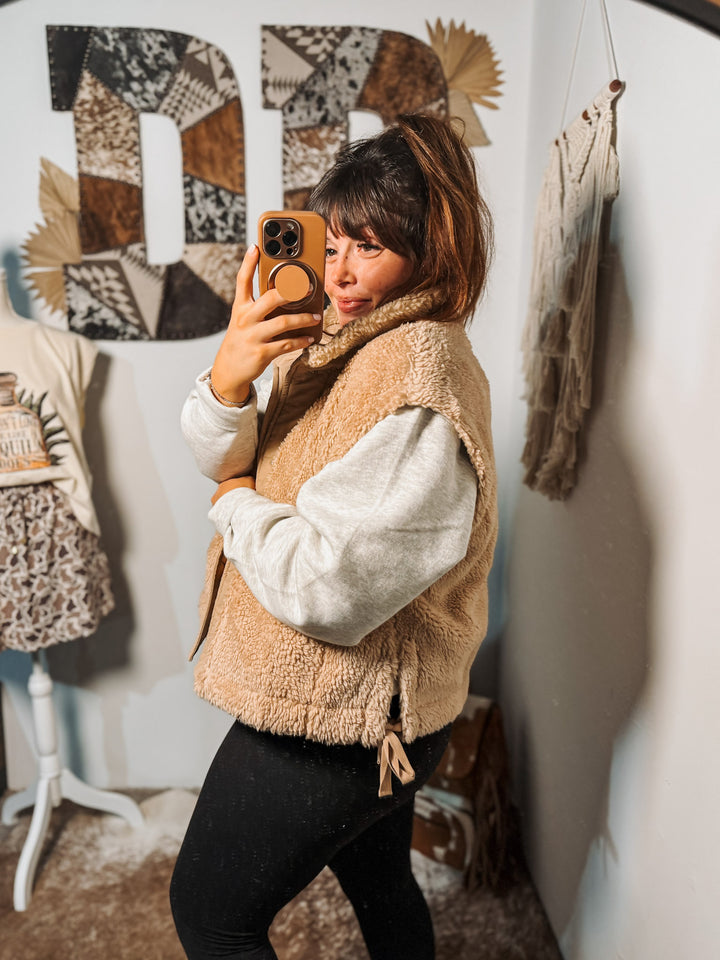 Cozy Sherpa Vest: Beige