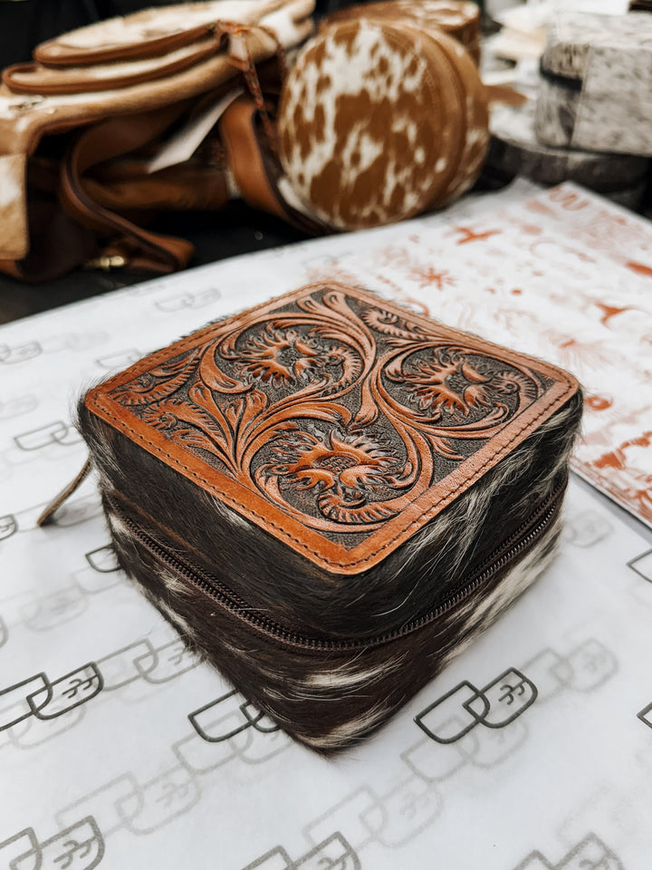 Square Tooled Top Cowhide Jewelry Case