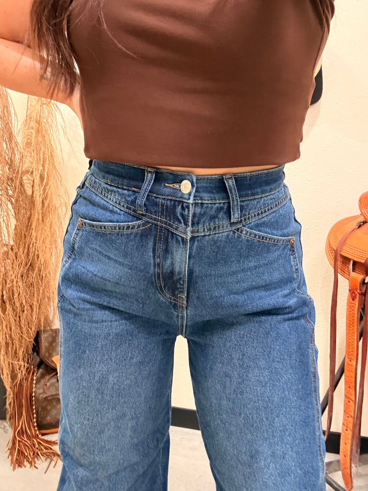 Saige: Carpenter Cropped Barrel Jean