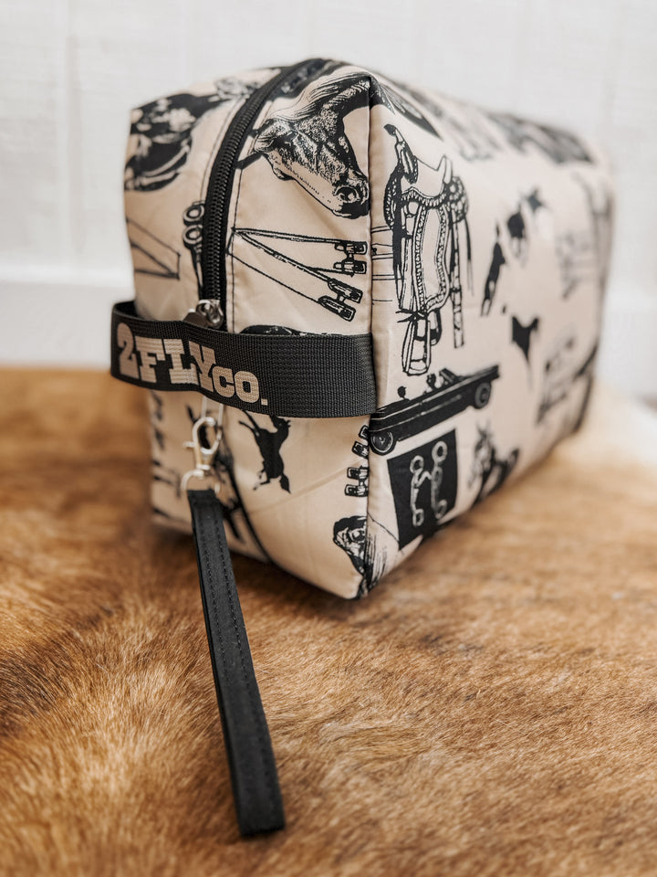 Tacky Traveler Bag