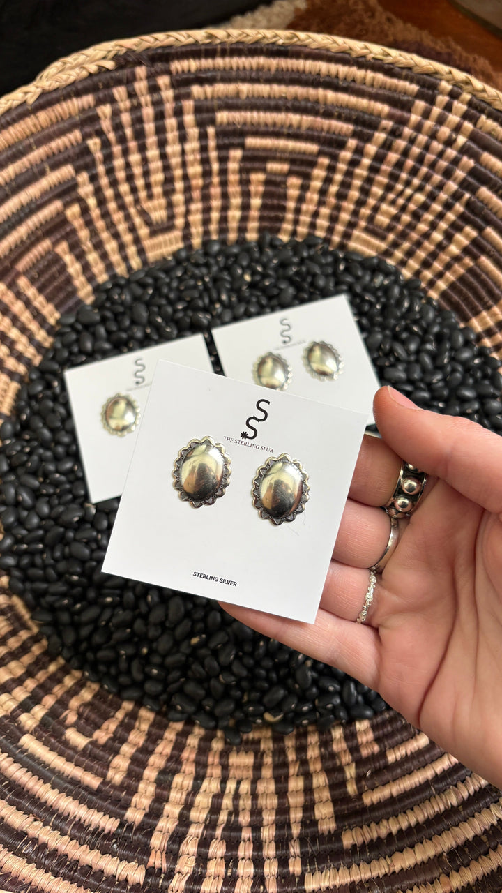 STERLING SILVER LARGE PLAIN OVAL CONCHO EARRINGS