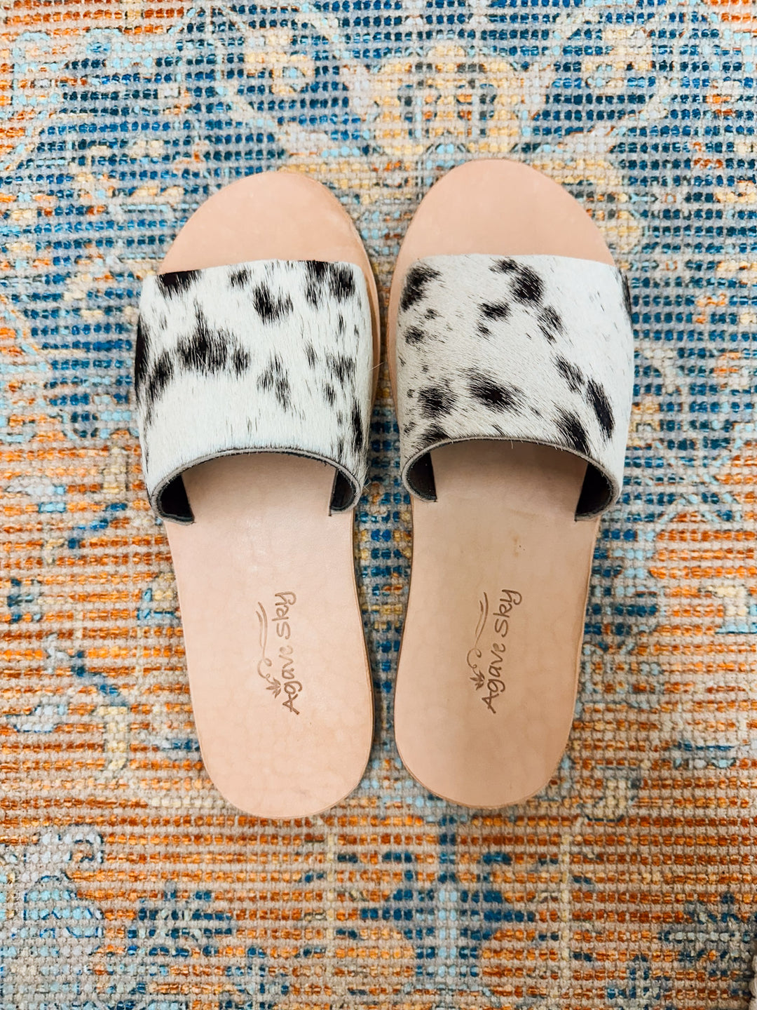 Agave Sky Cowhide Sandals: Salt & Pepper