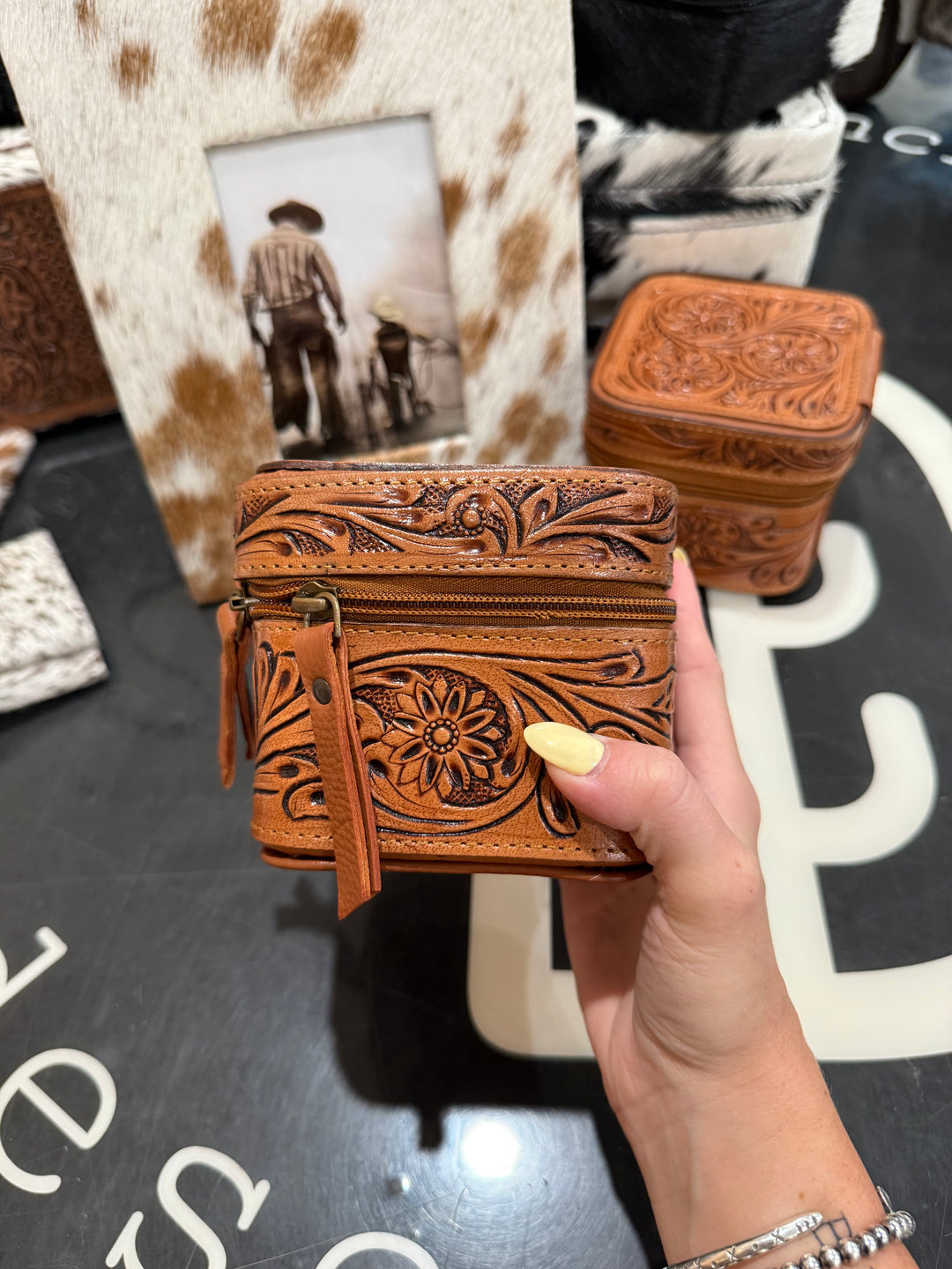 Lil Tooled Jewelry Box
