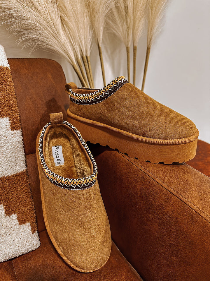 Cabin Fever Slippers: Camel