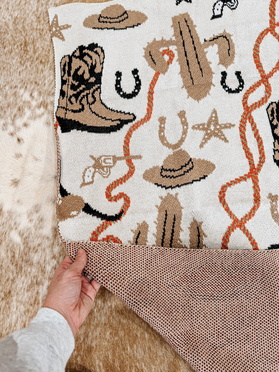 Snuggle Spur Wrap Blanket