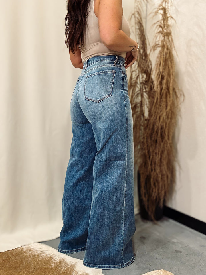 Cello: High Rise Cadillac Jean