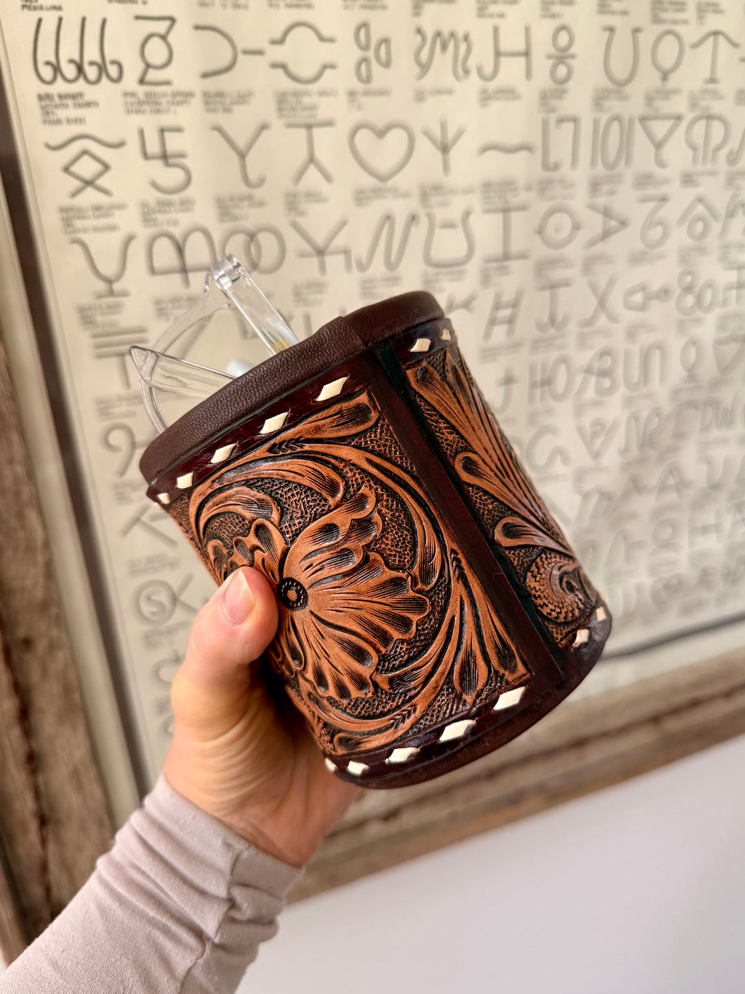 Tooled Pen/Brush Holder: Circle