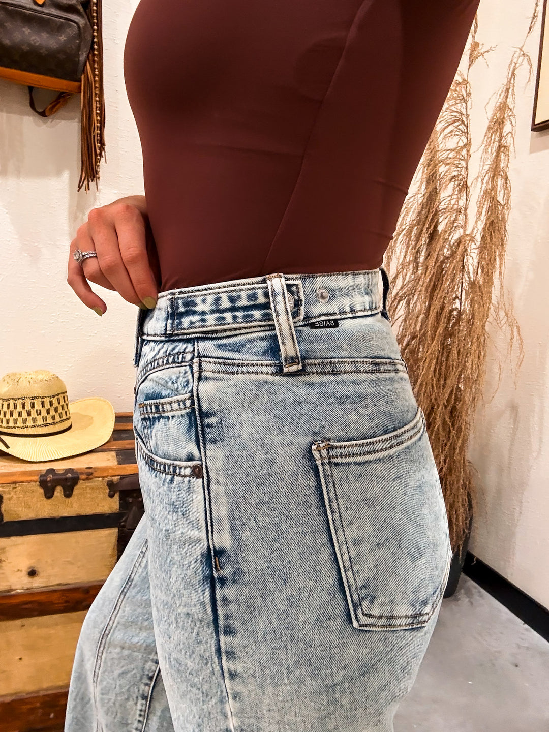 Saige: Sharp Shooter Barrel Jean