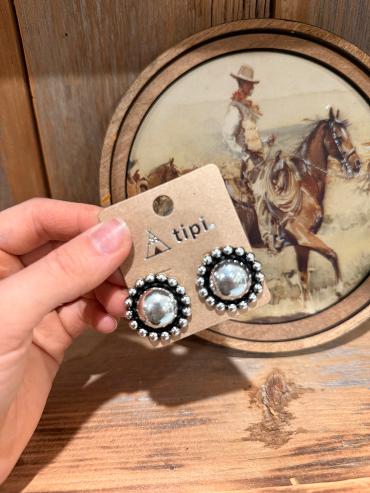 Smooth Concho Post Earring