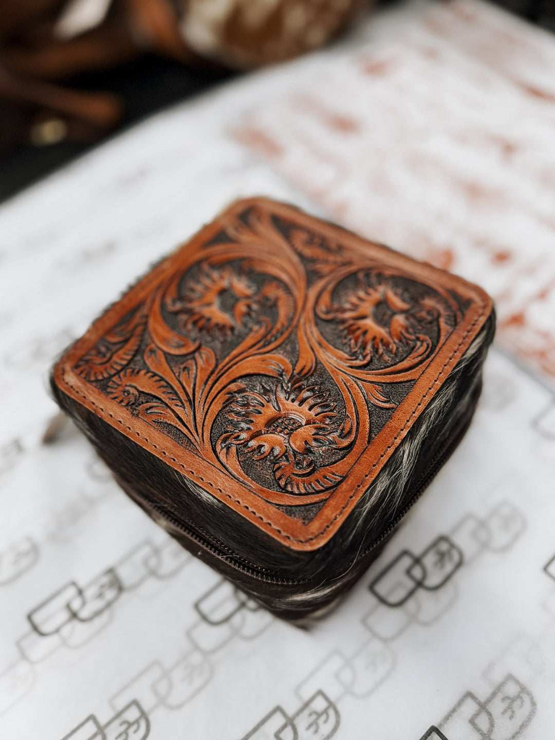 Square Tooled Top Cowhide Jewelry Case