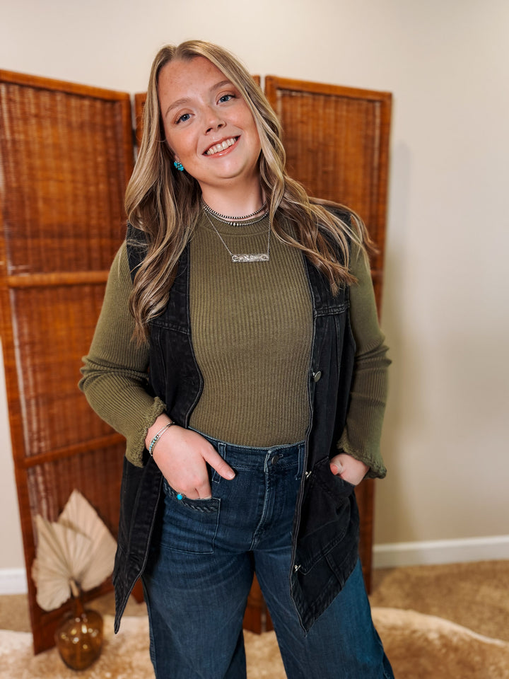 Ribbed Mock Neck: Olive