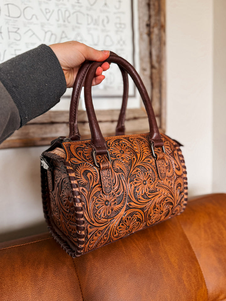 Midsize Clyde Speedy Purse