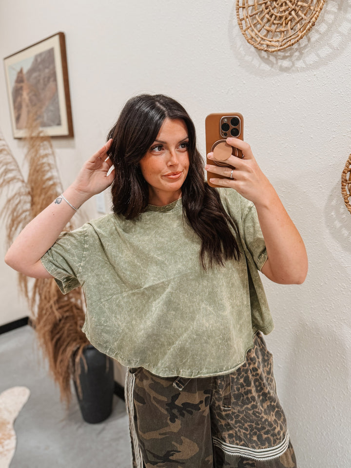 Core Mineral High- Low Tee: Olive