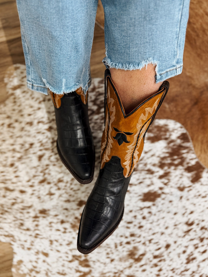 Buck & Brana Bianca Boot