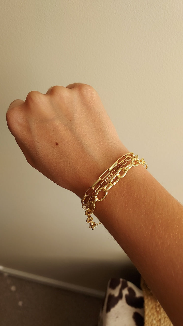 Dainty Gold Paperclip Bracelet